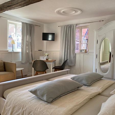 Sonnenhof 1737 - Ferienzimmer & Apartments Barbelroth 외부 사진
