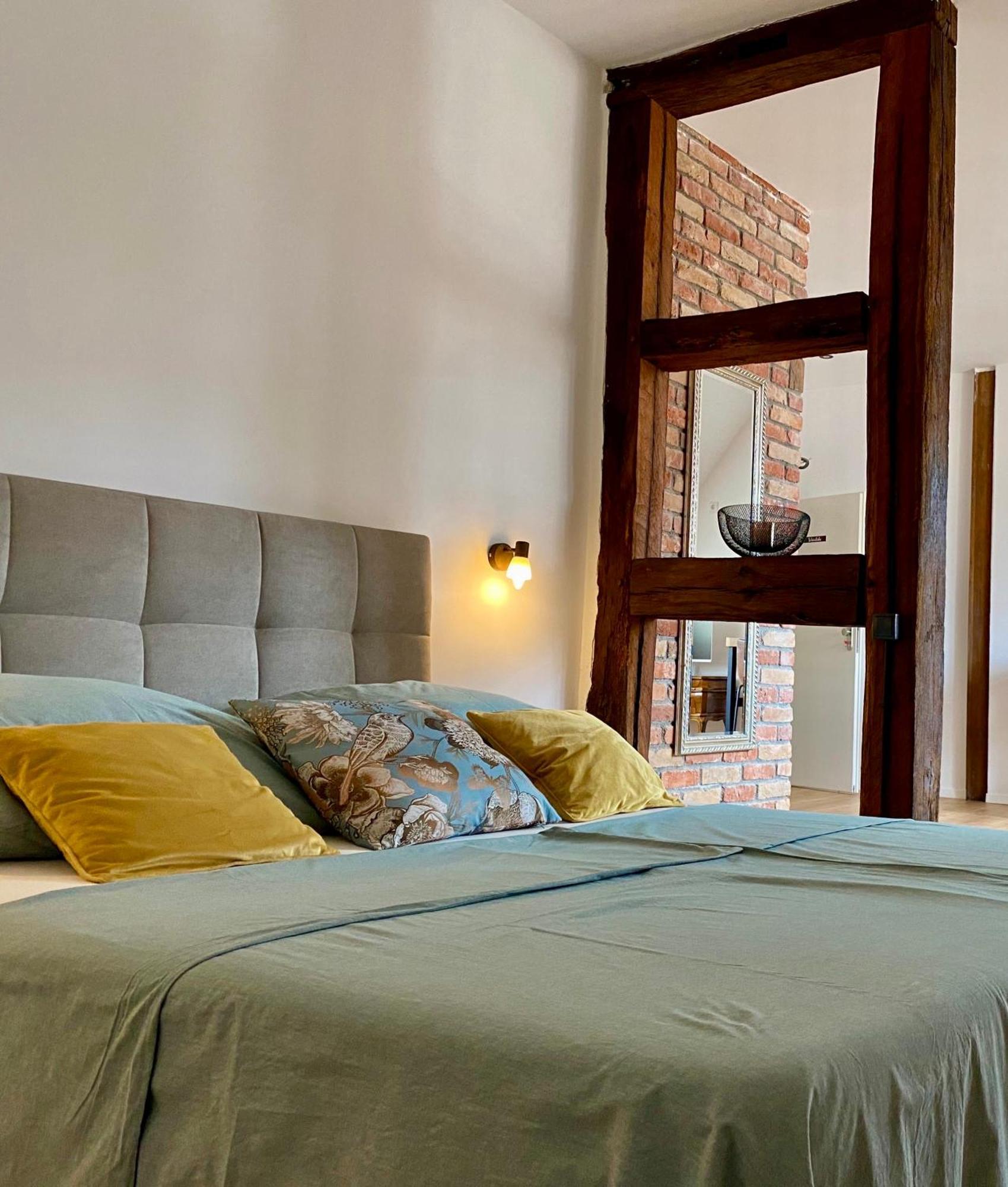 Sonnenhof 1737 - Ferienzimmer & Apartments Barbelroth 외부 사진